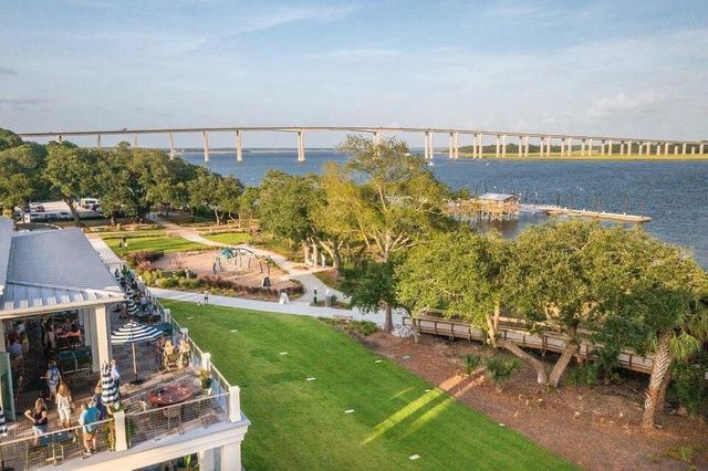 200 River Landing Drive D202, Daniel Island, SC 29492