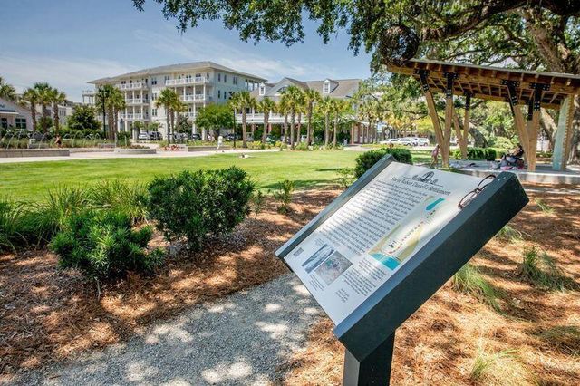 200 River Landing Drive D202, Daniel Island, SC 29492