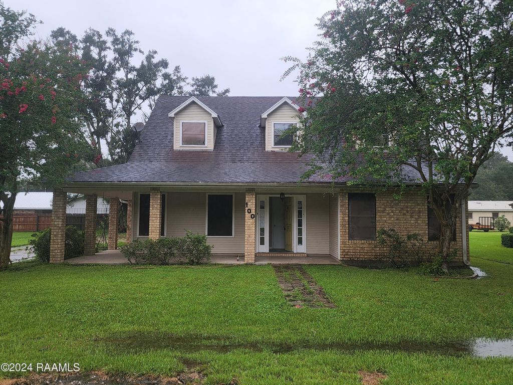 100 Kerry Street, Baldwin, LA 70514