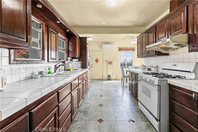 142 Stockbridge, Alhambra, CA 91801