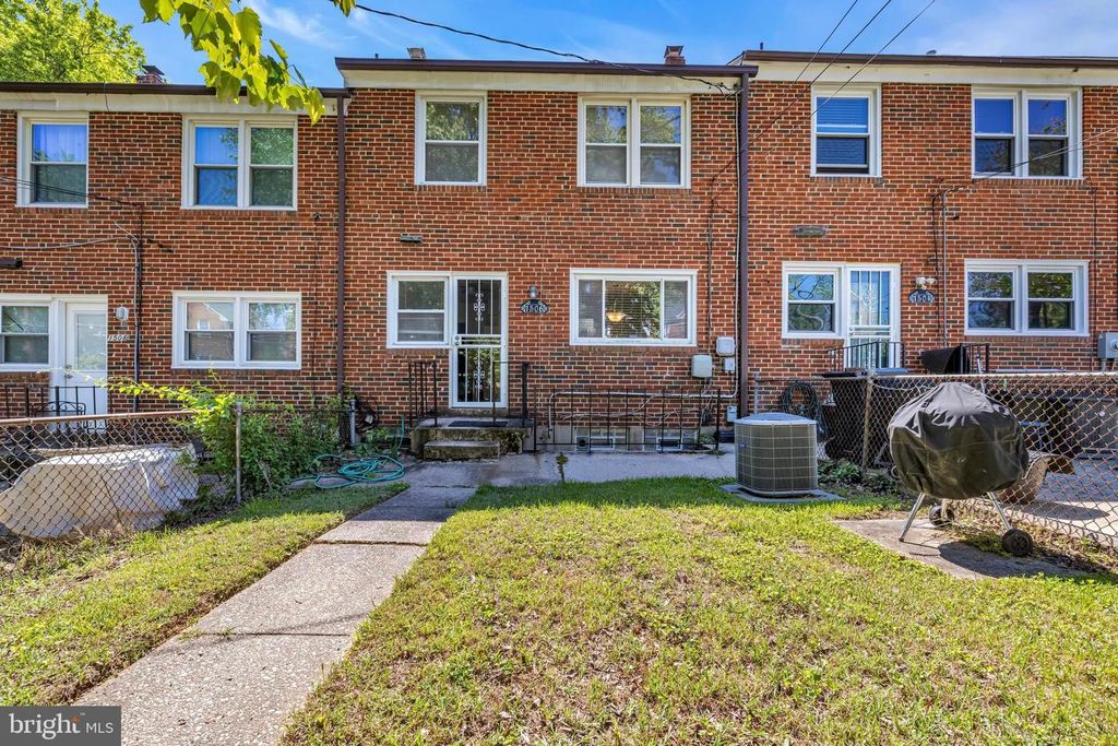 Image 13 of property listing at 1506 N FOREST PARK AVE, Baltimore, MD 21207