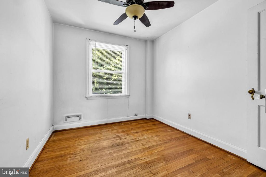 Image 21 of property listing at 1506 N FOREST PARK AVE, Baltimore, MD 21207