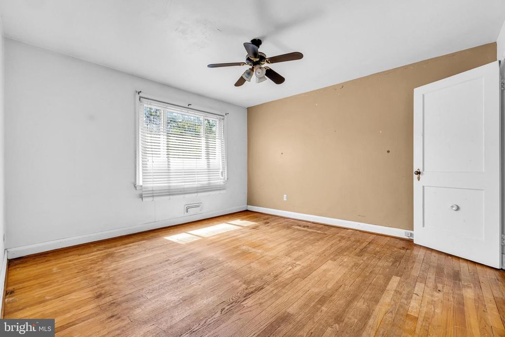 Image 25 of property listing at 1506 N FOREST PARK AVE, Baltimore, MD 21207