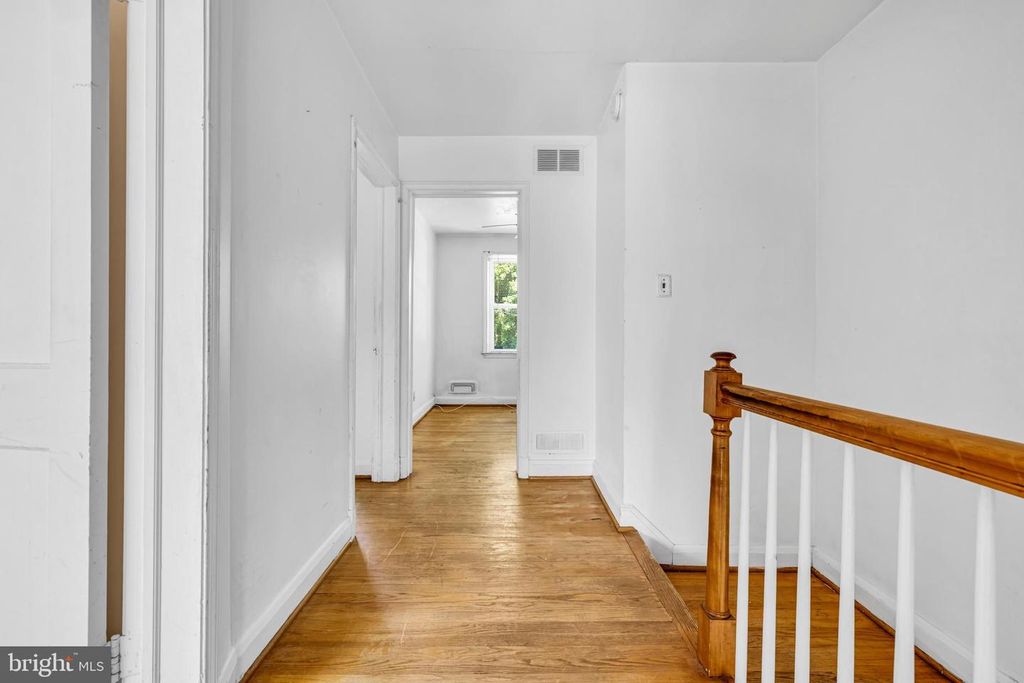 Image 26 of property listing at 1506 N FOREST PARK AVE, Baltimore, MD 21207