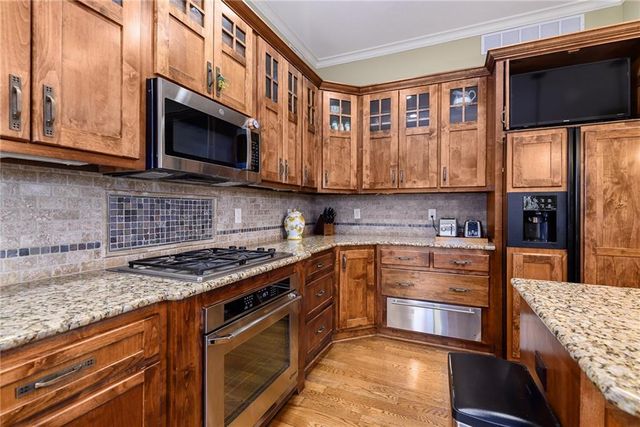 14105 Stearns Street, Overland Park, KS 66221