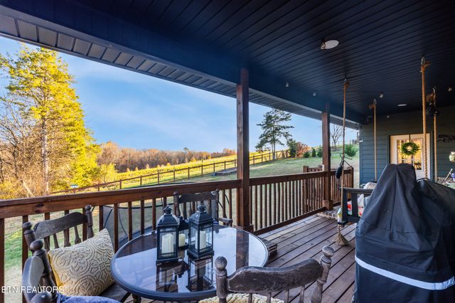 5216 Three Bars Lane, Seymour, TN 37865