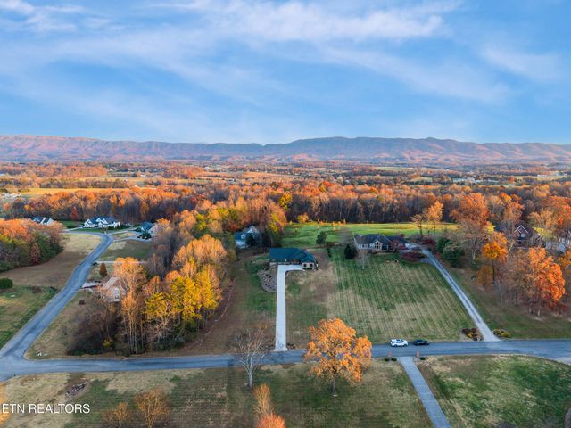 5216 Three Bars Lane, Seymour, TN 37865