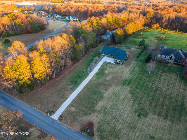 5216 Three Bars Lane, Seymour, TN 37865