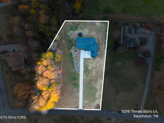 5216 Three Bars Lane, Seymour, TN 37865