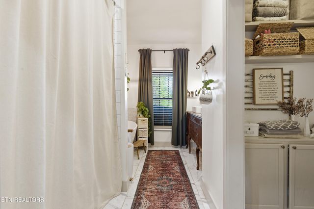 5216 Three Bars Lane, Seymour, TN 37865