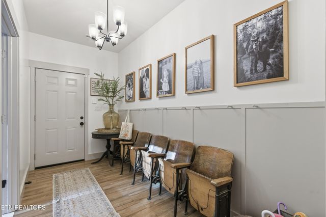 5216 Three Bars Lane, Seymour, TN 37865