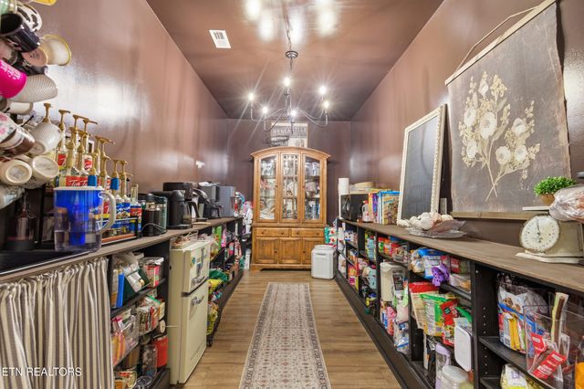 5216 Three Bars Lane, Seymour, TN 37865