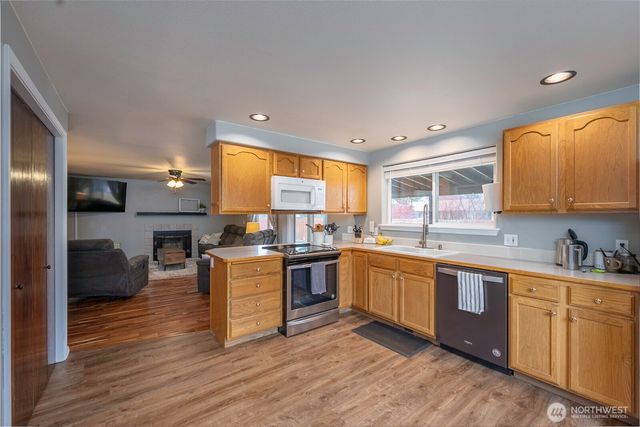 9488 Naples Street SE, Moses Lake, WA 98837