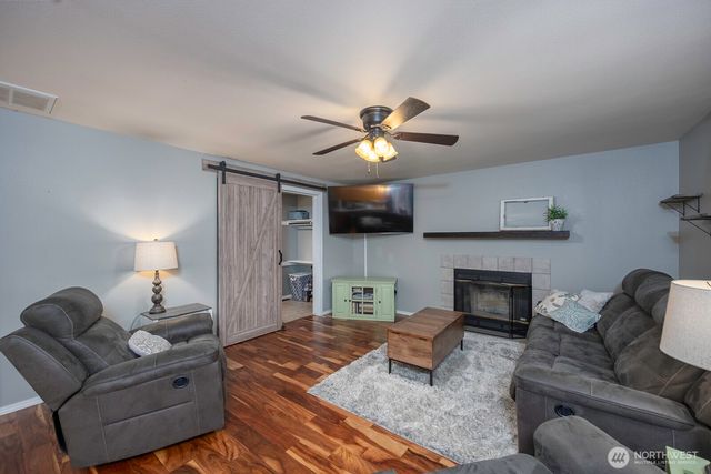 9488 Naples Street SE, Moses Lake, WA 98837