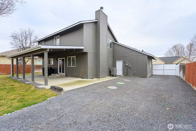 9488 Naples Street SE, Moses Lake, WA 98837