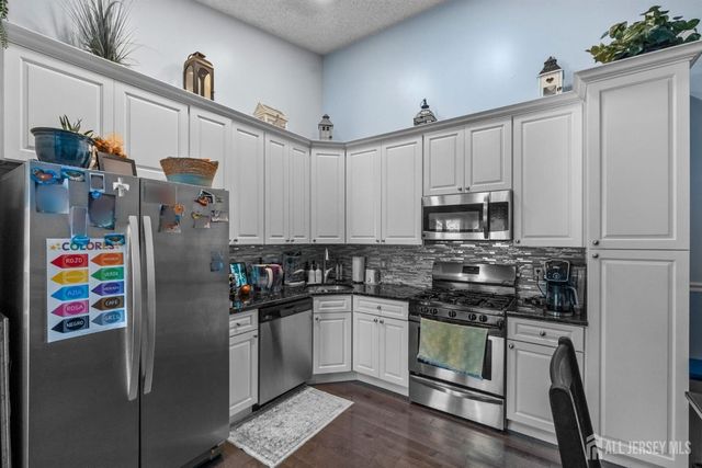 9 Ruby Court, Franklin Twsp, NJ 08823