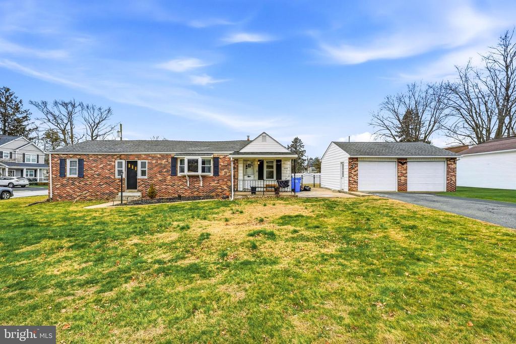 1446 LAVENDER RD, Bensalem, PA 19020