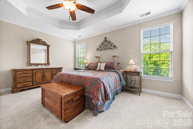 8477 Whitworth Avenue, Harrisburg, NC 28075