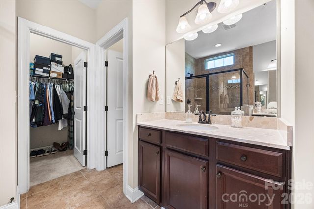 8477 Whitworth Avenue, Harrisburg, NC 28075