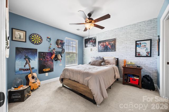 8477 Whitworth Avenue, Harrisburg, NC 28075
