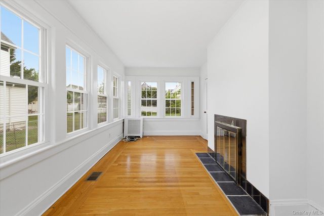 215 Lakeview Avenue, Rockville Centre, NY 11570