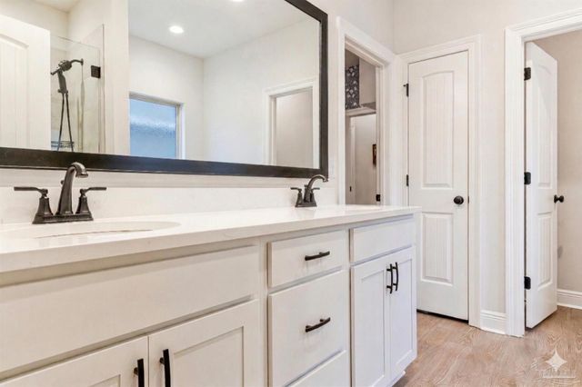 3042 Mountain Laurel Tr, Cantonment, FL 32533