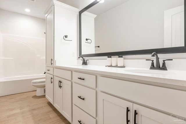 3042 Mountain Laurel Tr, Cantonment, FL 32533