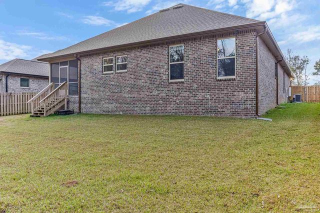 3042 Mountain Laurel Tr, Cantonment, FL 32533