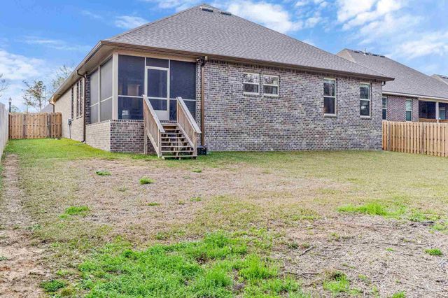 3042 Mountain Laurel Tr, Cantonment, FL 32533