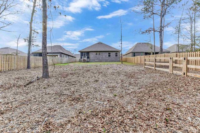 3042 Mountain Laurel Tr, Cantonment, FL 32533