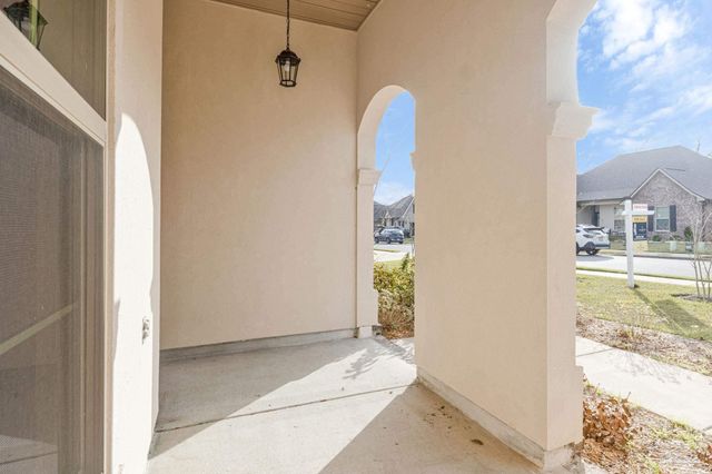 3042 Mountain Laurel Tr, Cantonment, FL 32533