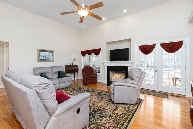 317 PETROS DR, Waynesboro, VA 22980