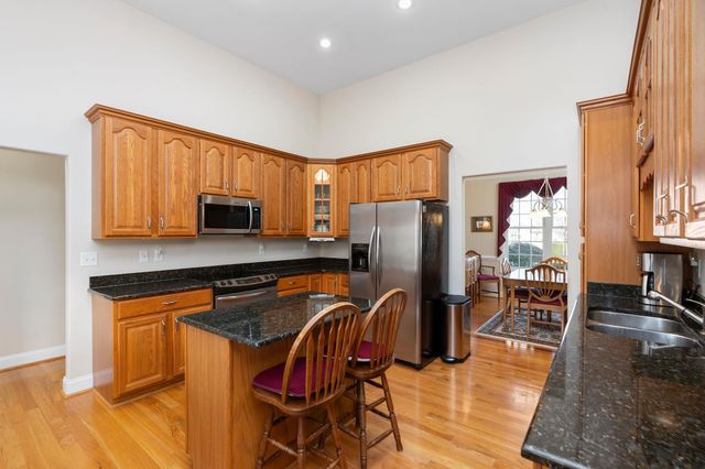 317 PETROS DR, Waynesboro, VA 22980