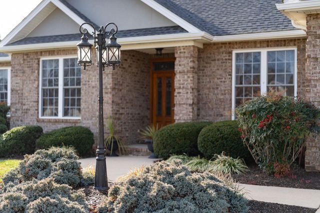 317 PETROS DR, Waynesboro, VA 22980