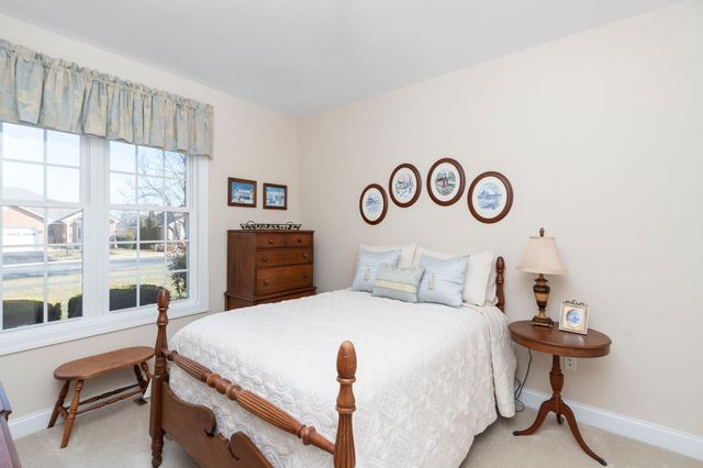 317 PETROS DR, Waynesboro, VA 22980