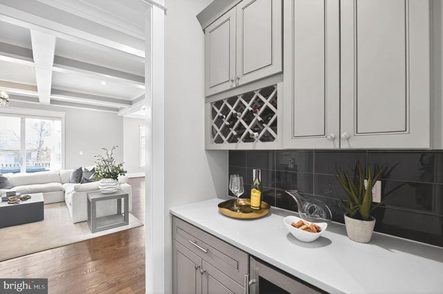 6506 CHESTERFIELD AVE, Mclean, VA 22101