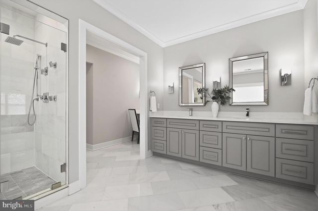 6506 CHESTERFIELD AVE, Mclean, VA 22101