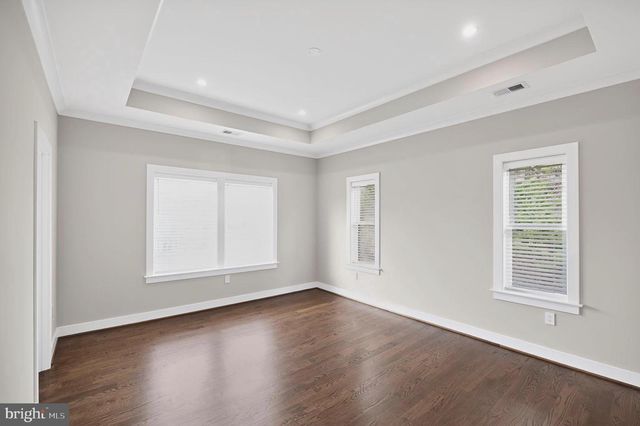 6506 CHESTERFIELD AVE, Mclean, VA 22101