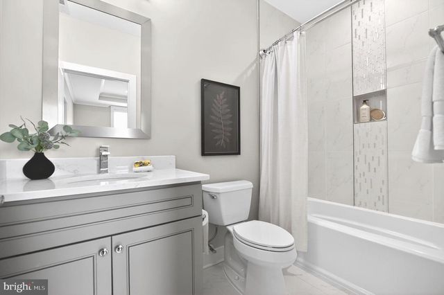 6506 CHESTERFIELD AVE, Mclean, VA 22101