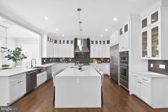 6506 CHESTERFIELD AVE, Mclean, VA 22101