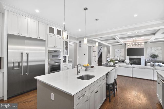 6506 CHESTERFIELD AVE, Mclean, VA 22101