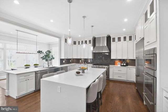 6506 CHESTERFIELD AVE, Mclean, VA 22101