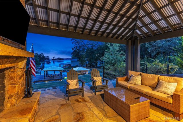 60 Castaway Cove Lane, Eclectic, AL 36024