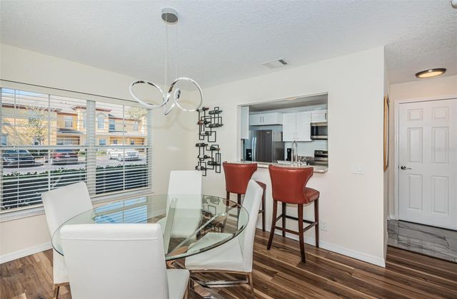 3876 ISLAND WAY, St Petersburg, FL 33705