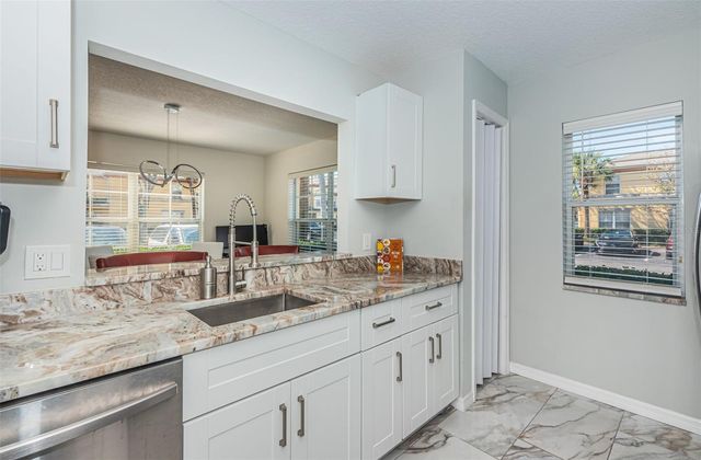 3876 ISLAND WAY, St Petersburg, FL 33705