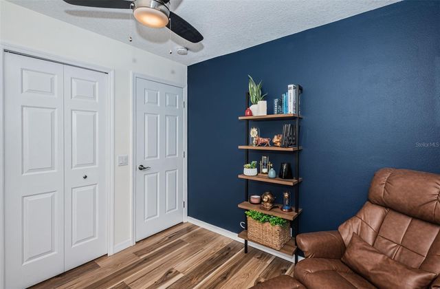 3876 ISLAND WAY, St Petersburg, FL 33705