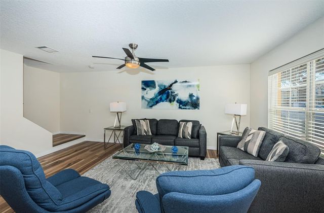 3876 ISLAND WAY, St Petersburg, FL 33705