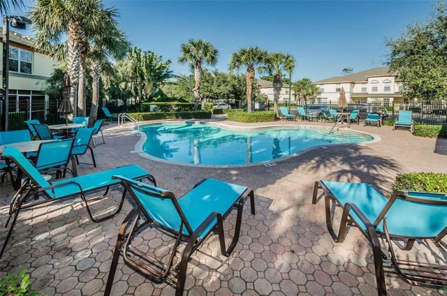 3876 ISLAND WAY, St Petersburg, FL 33705