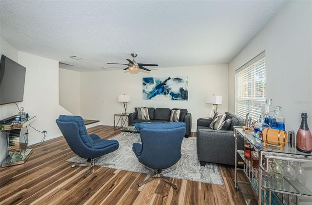 3876 ISLAND WAY, St Petersburg, FL 33705