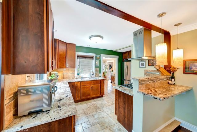 720 S Parton, Santa Ana, CA 92701
